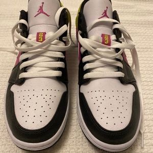 Jordan AJ 1 Low SE